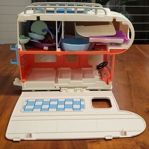 Peppa Pig Toy Motorhome Vehicle Camper RV Playset